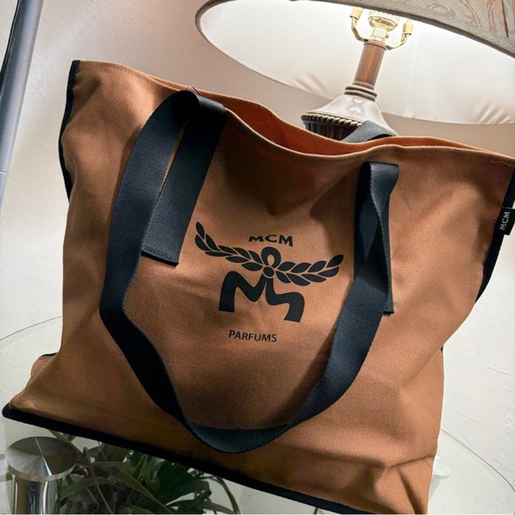 MCM Tan and Black Logo Tote - Picture 4 of 12